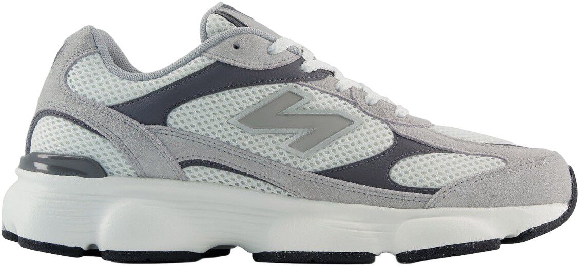 603 Sneakers
