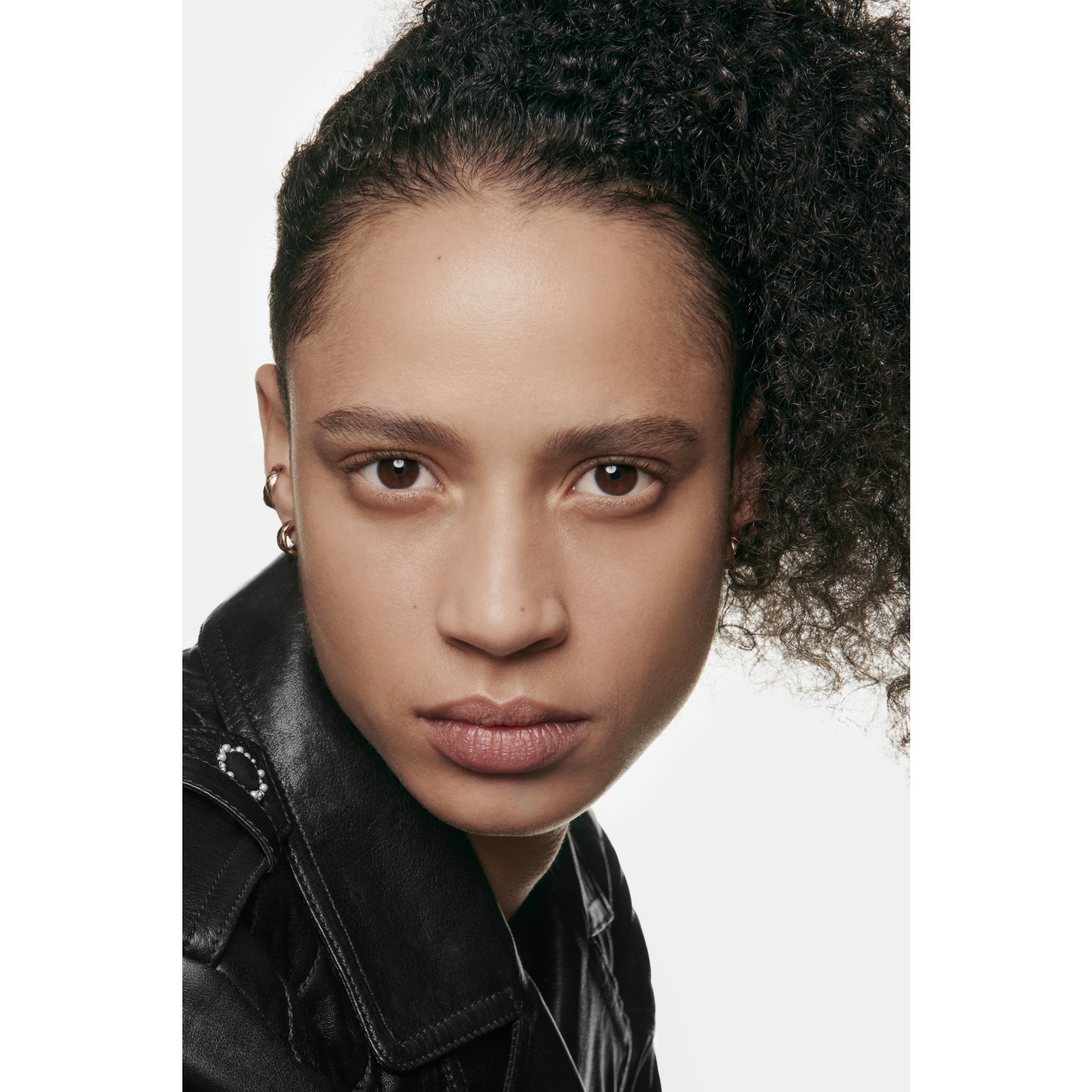 FRISK EAU DE TEINT MED SM&Aring; PIGMENTDR&Aring;BER