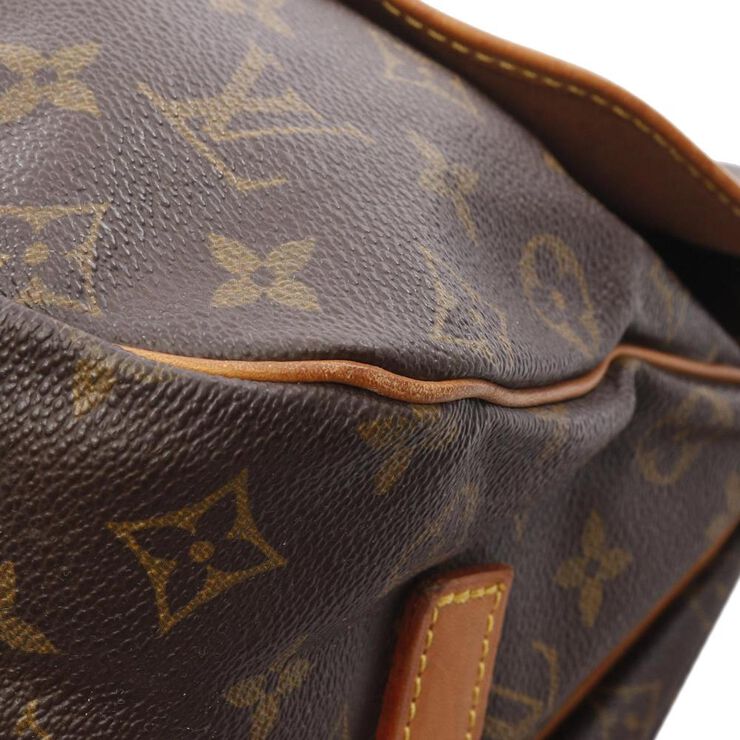 Louis Vuitton Saumur