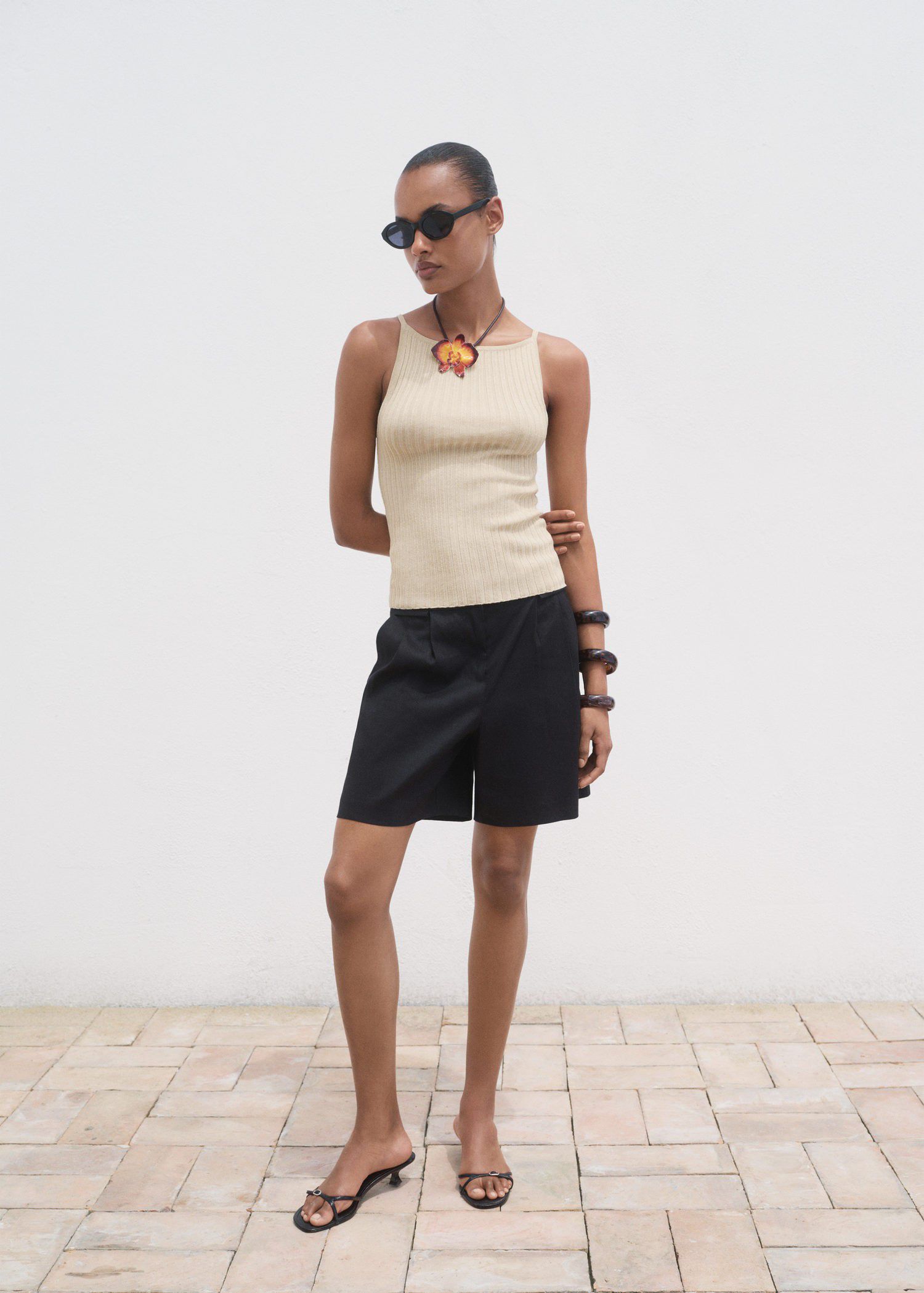 Fine ribbed knit top