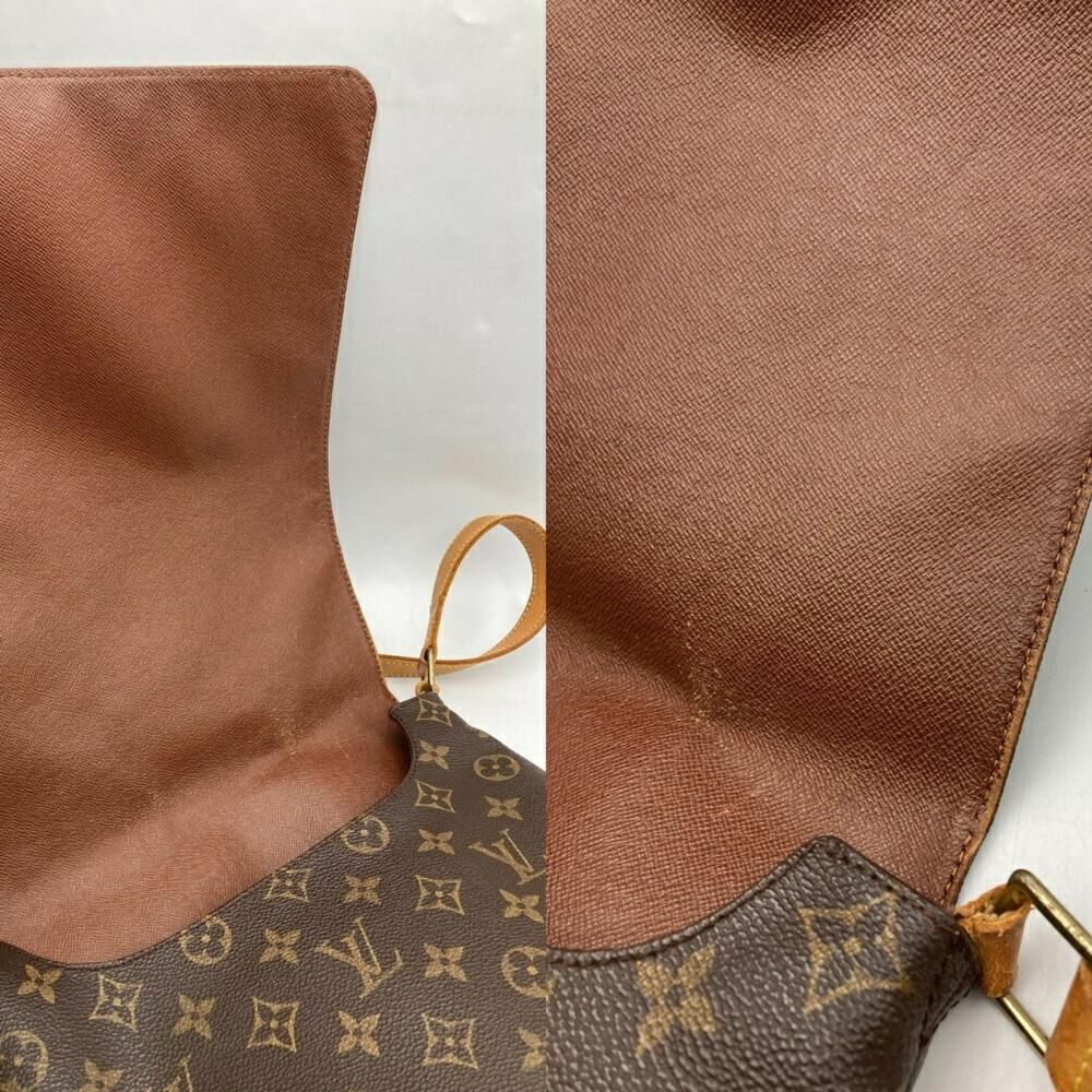 Louis Vuitton Shoulder Bags