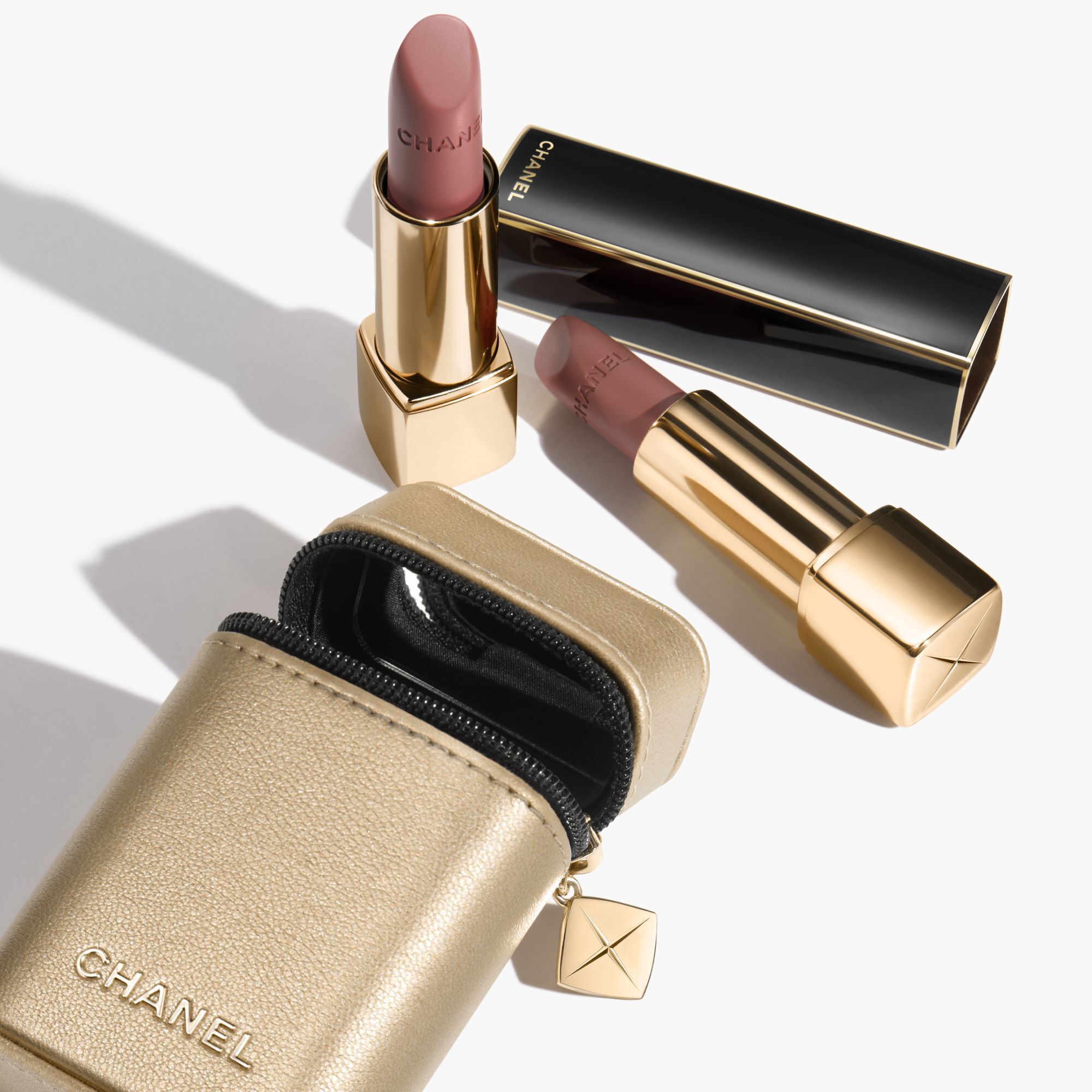 LIMITED EDITION - S&AElig;T MED TO MATTE L&AElig;BEFARVER MED GL&Oslash;D