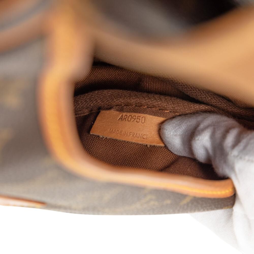 Louis Vuitton Saumur