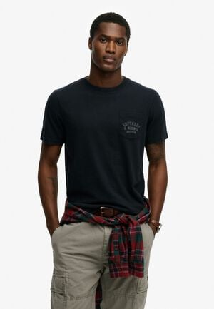 VINTAGE PREP RELAXED PCKET TEE