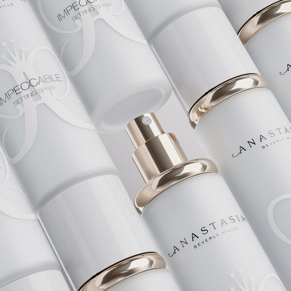 Impeccable 24HR Blurring Matte Setting Spray - Indstillingsspray