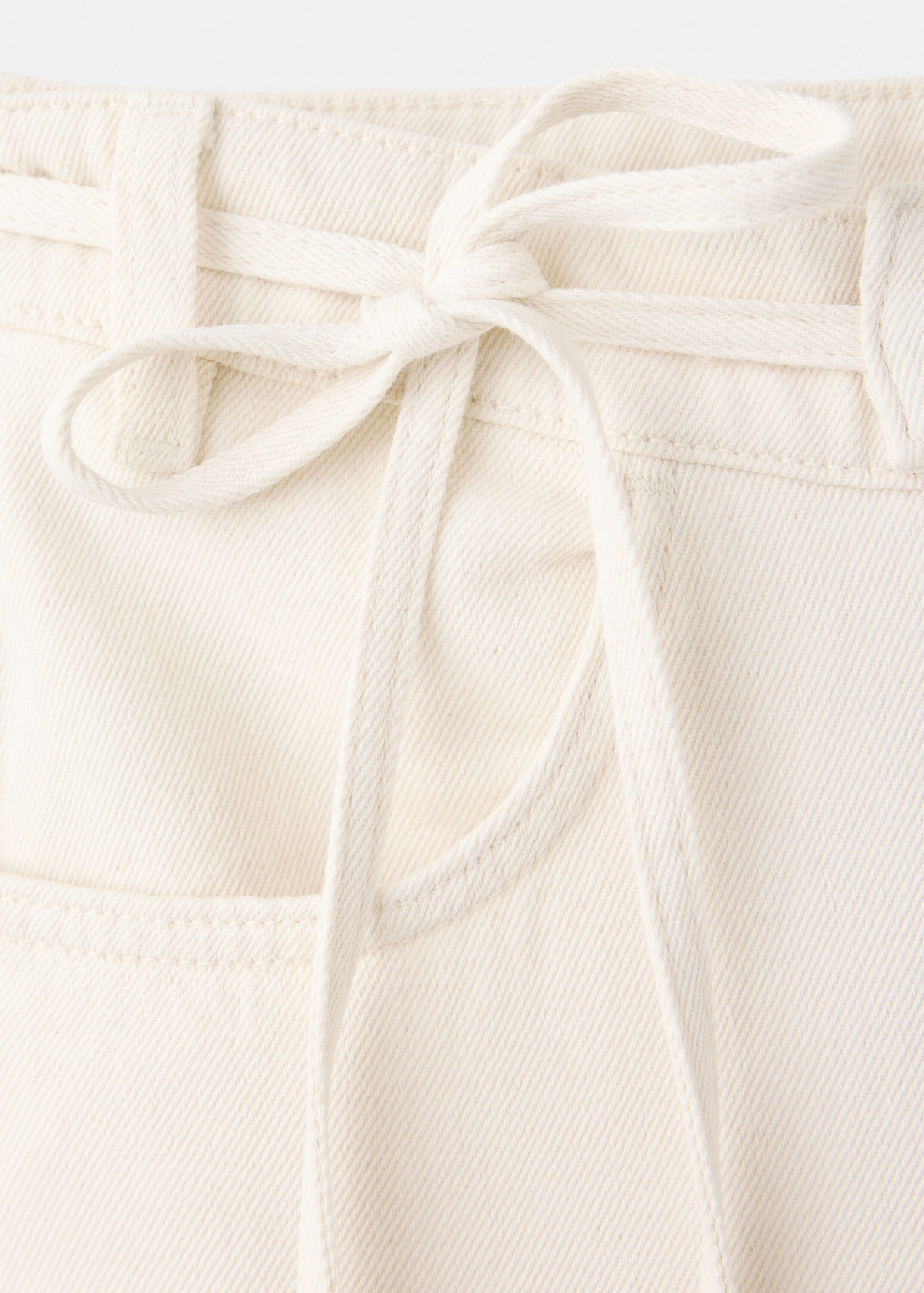 Low-rise tie jeans