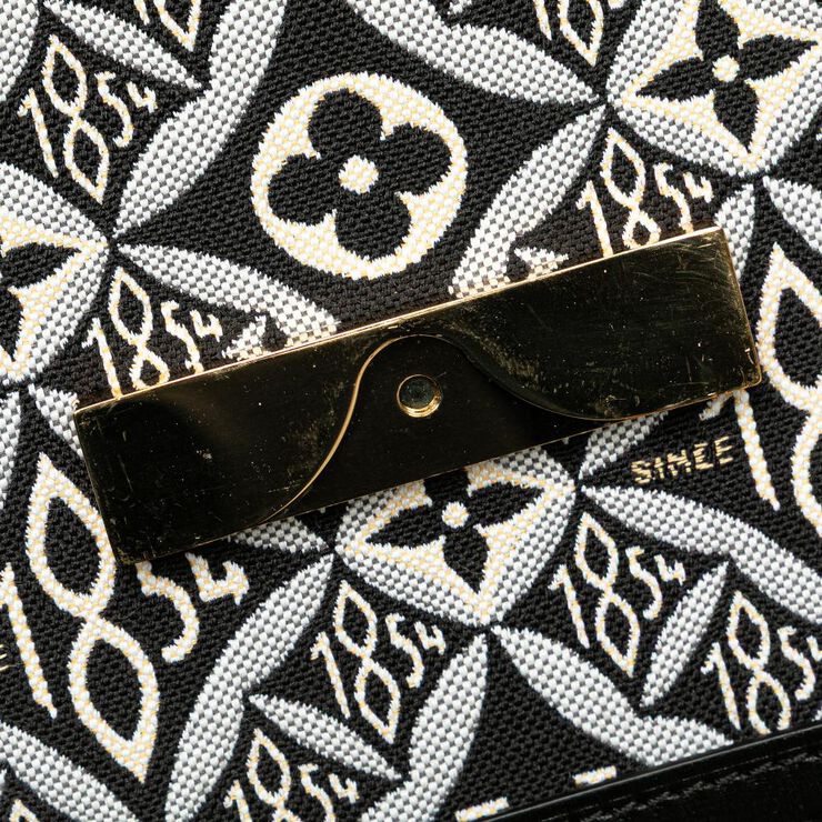 Louis Vuitton Dauphine