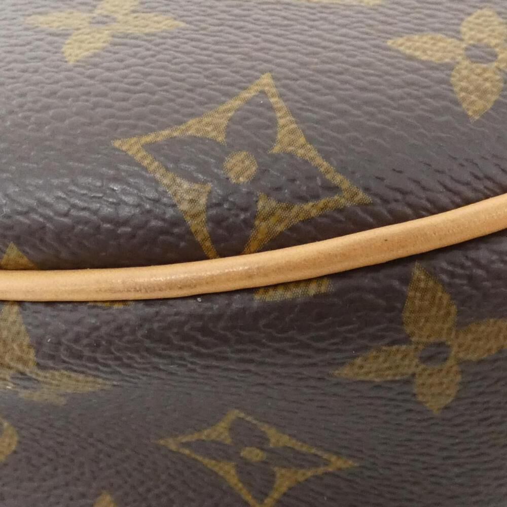 Louis Vuitton Shoulder Bags