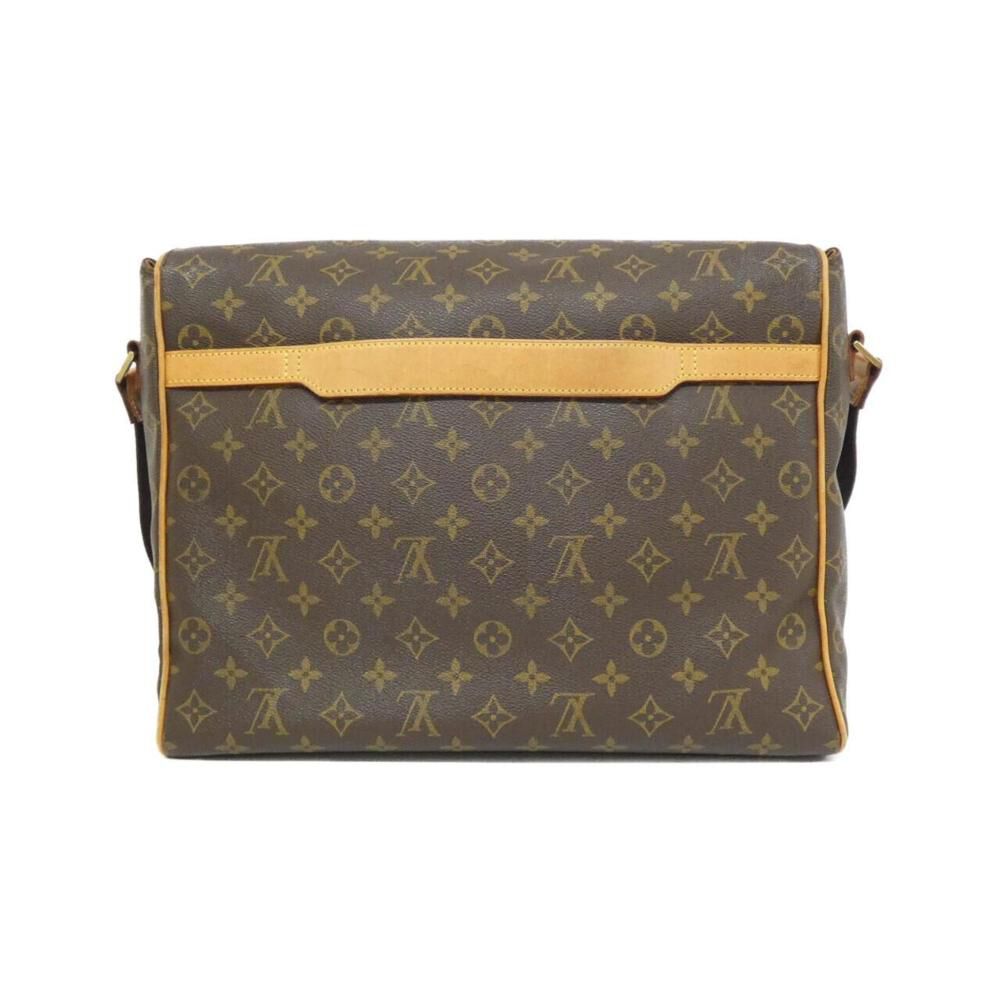 Louis Vuitton District