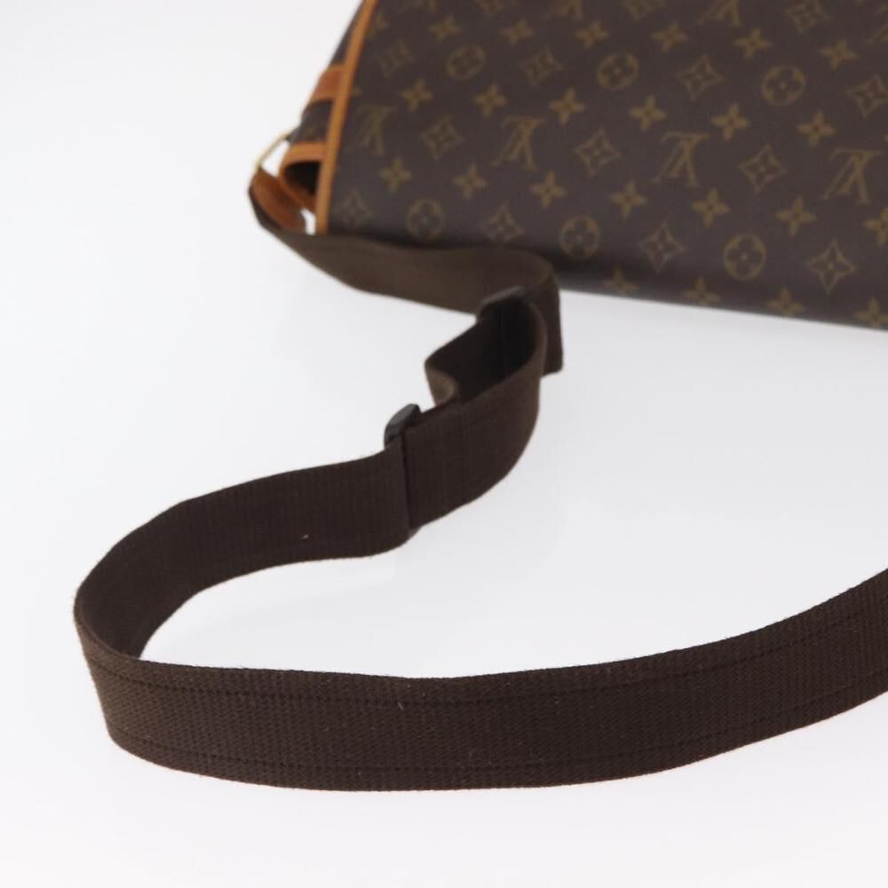 Louis Vuitton Gibeciere