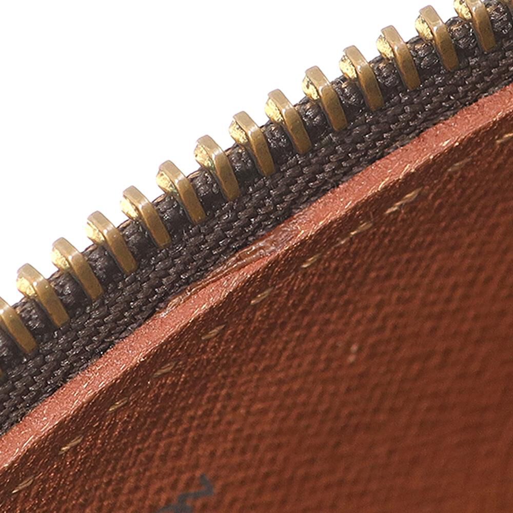 Louis Vuitton Papillon
