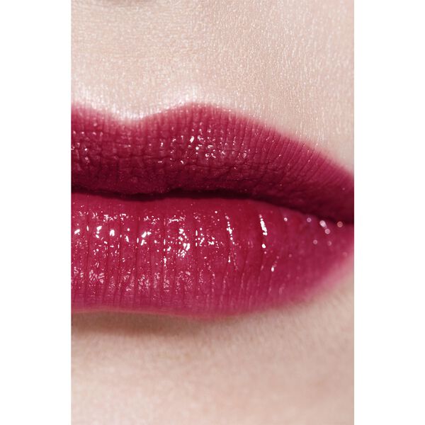 A Hydrating Tinted Lip Balm That Offers Buildable Colour For Better-Lo