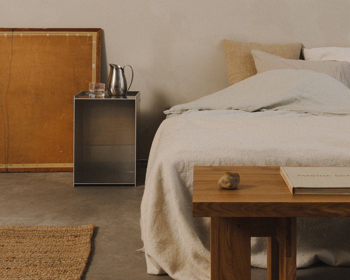 Rivet Box Table | Aluminum