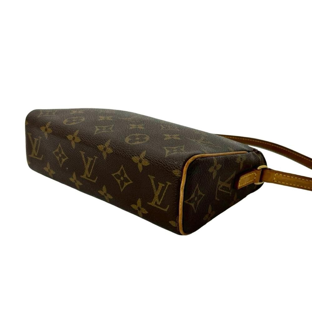 Louis Vuitton Shoulder Bags