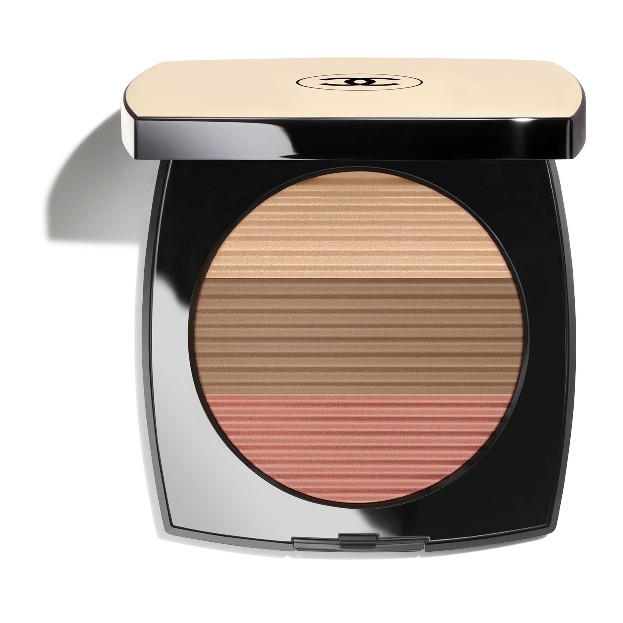 EN HARMONI AF TRE PUDDERE FOR SUND GL&Oslash;D. BRONZER, BLUSH, HIGHLIGHTER