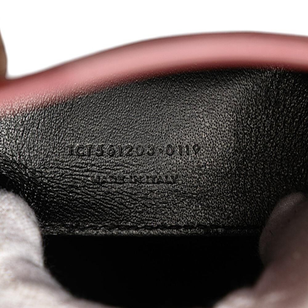 Yves Saint Laurent Handbag