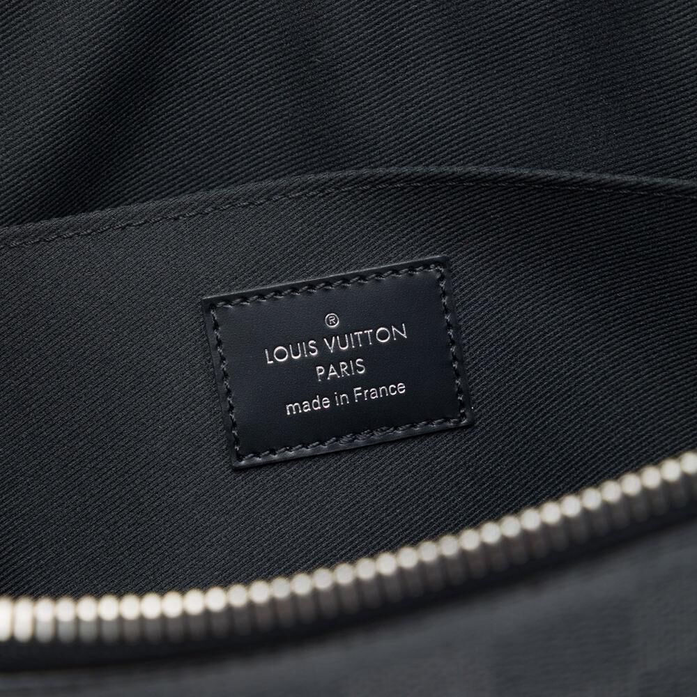 Louis Vuitton Clutch