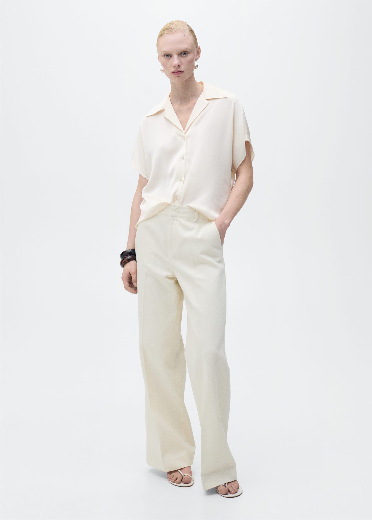 Short-sleeved satin shirt