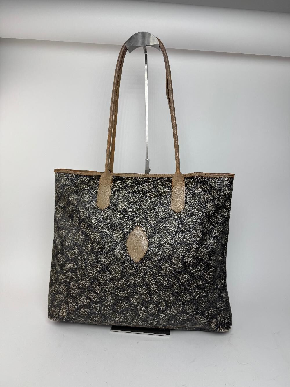 Yves Saint Laurent Tote