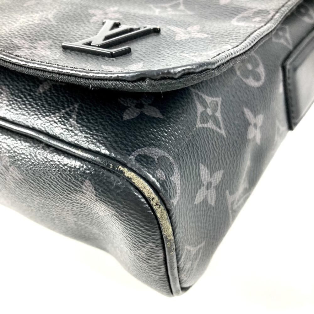 Louis Vuitton Messenger