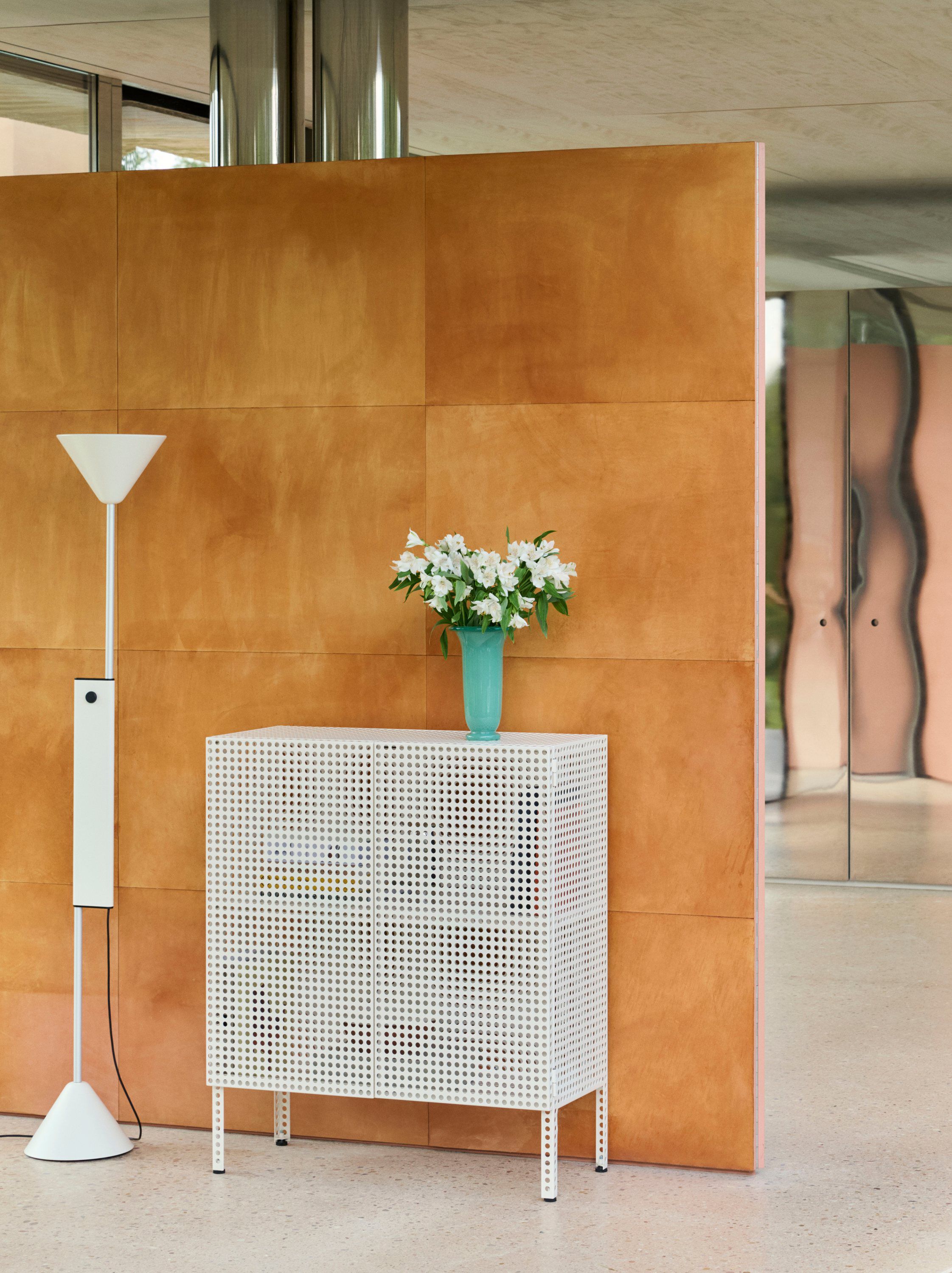 Perforated Cabinet Floor-Medium-Egg