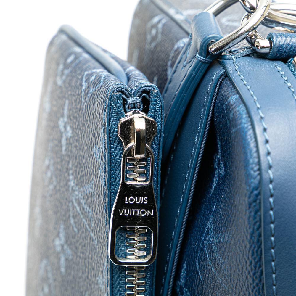 Louis Vuitton Messenger