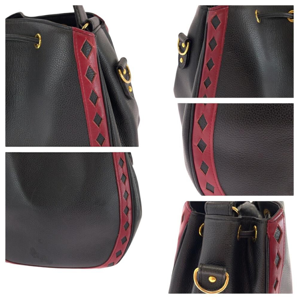 Yves Saint Laurent Shoulder Bag