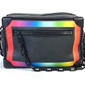 Louis Vuitton Shoulder Bags