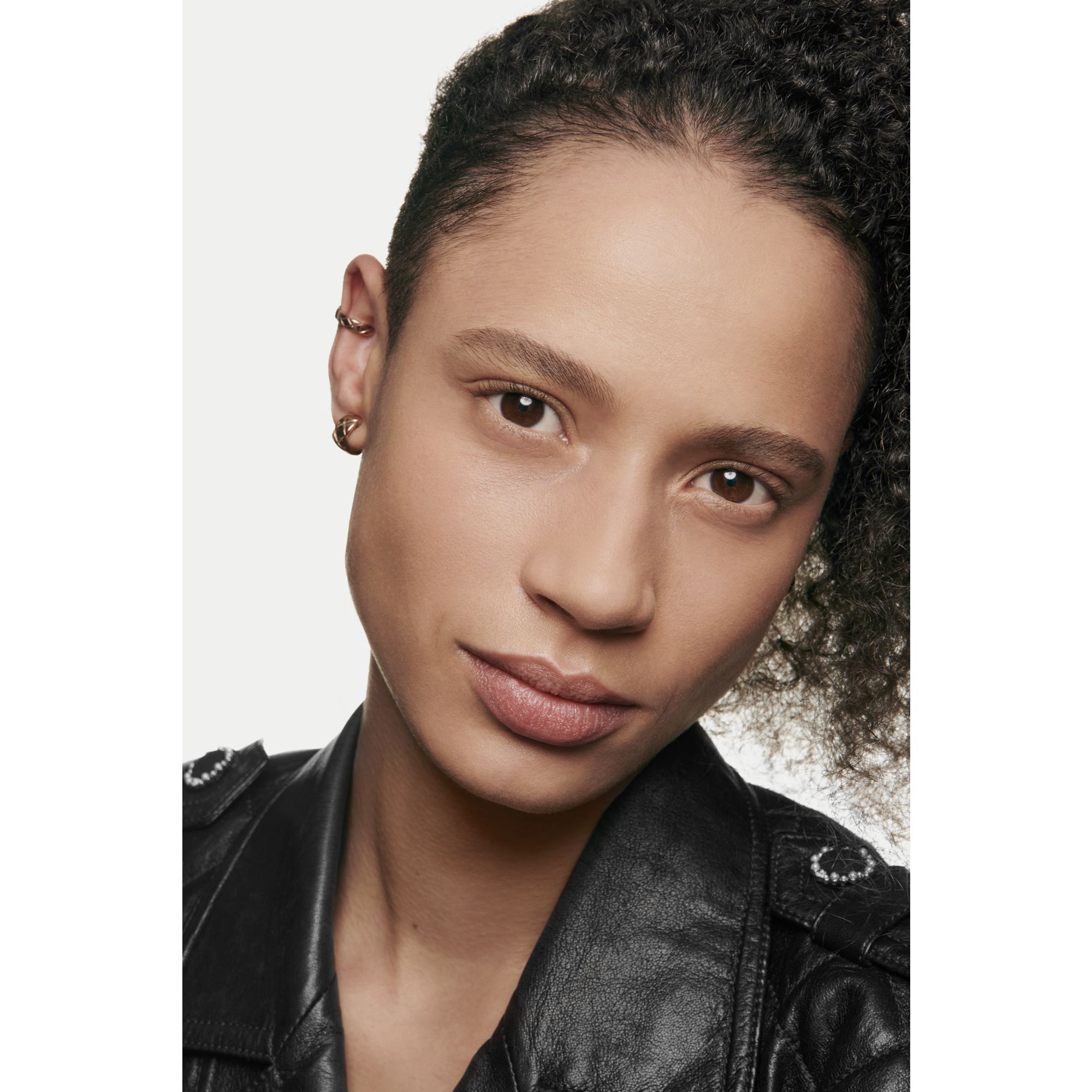 Ultrawear AllDay Comfort Flawless Finish Compact Foundation