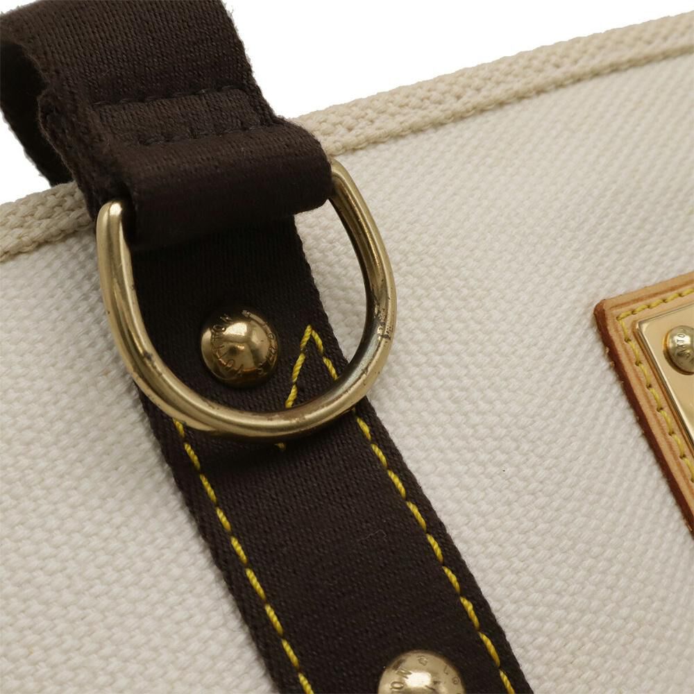 Louis Vuitton Antigua