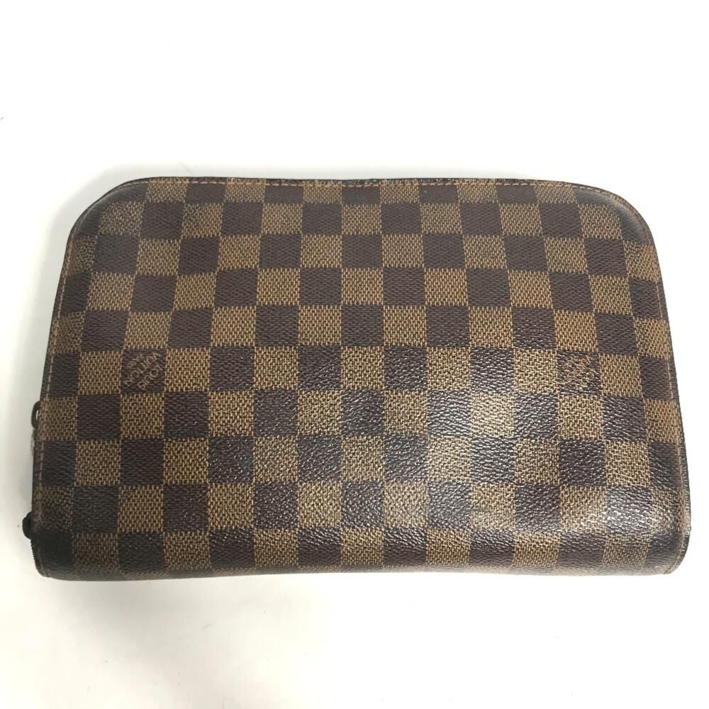 Louis Vuitton Clutch