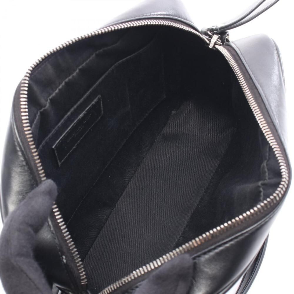 Yves Saint Laurent Shoulder Bag