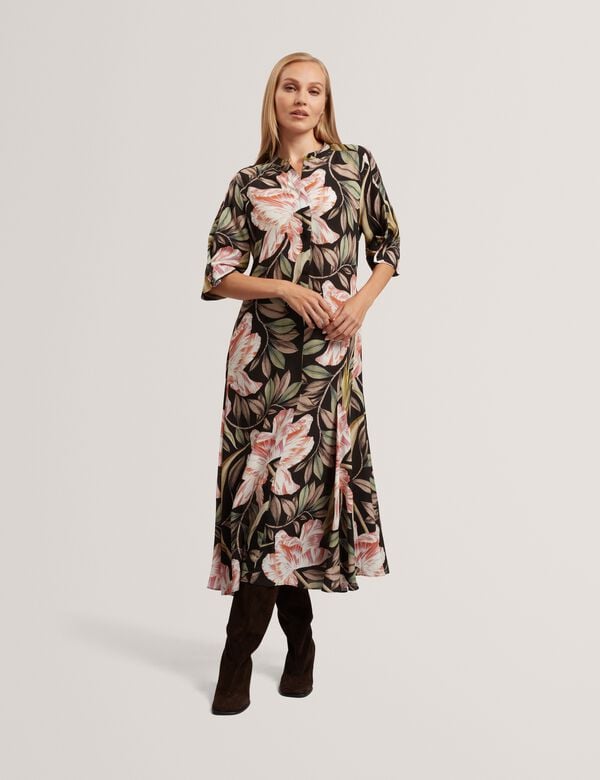 Reyja Printed Short Sleeve Midi Dre