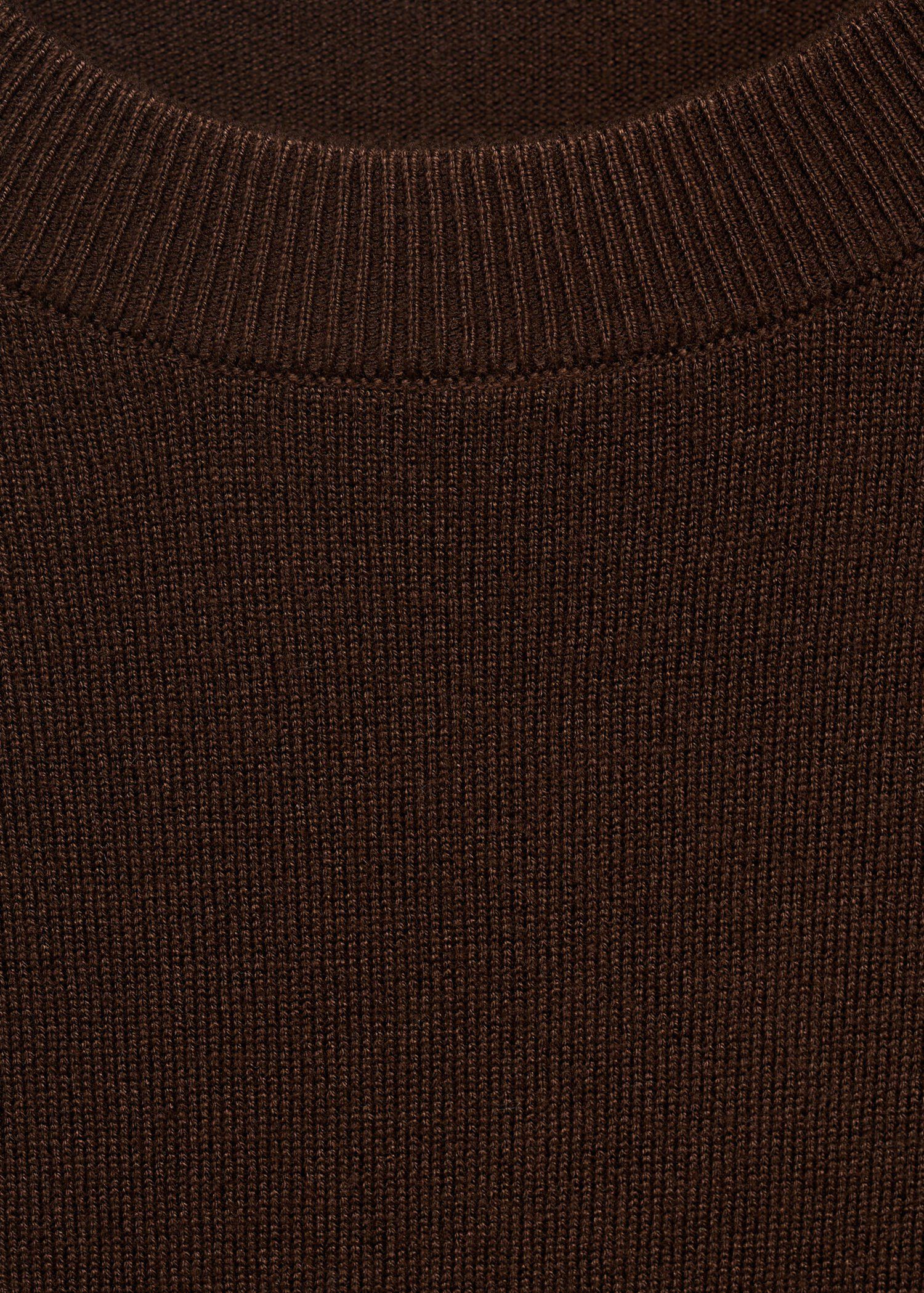 Short-sleeved fine-knit sweater
