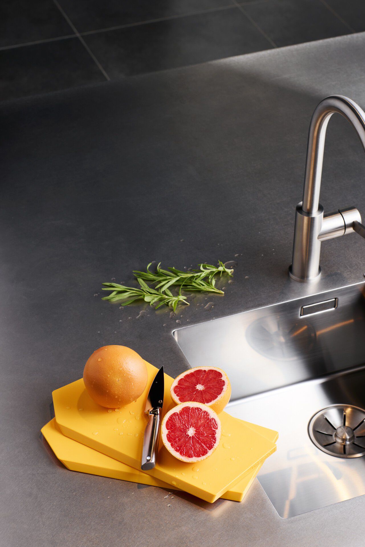 Zurich cutting board small, masala