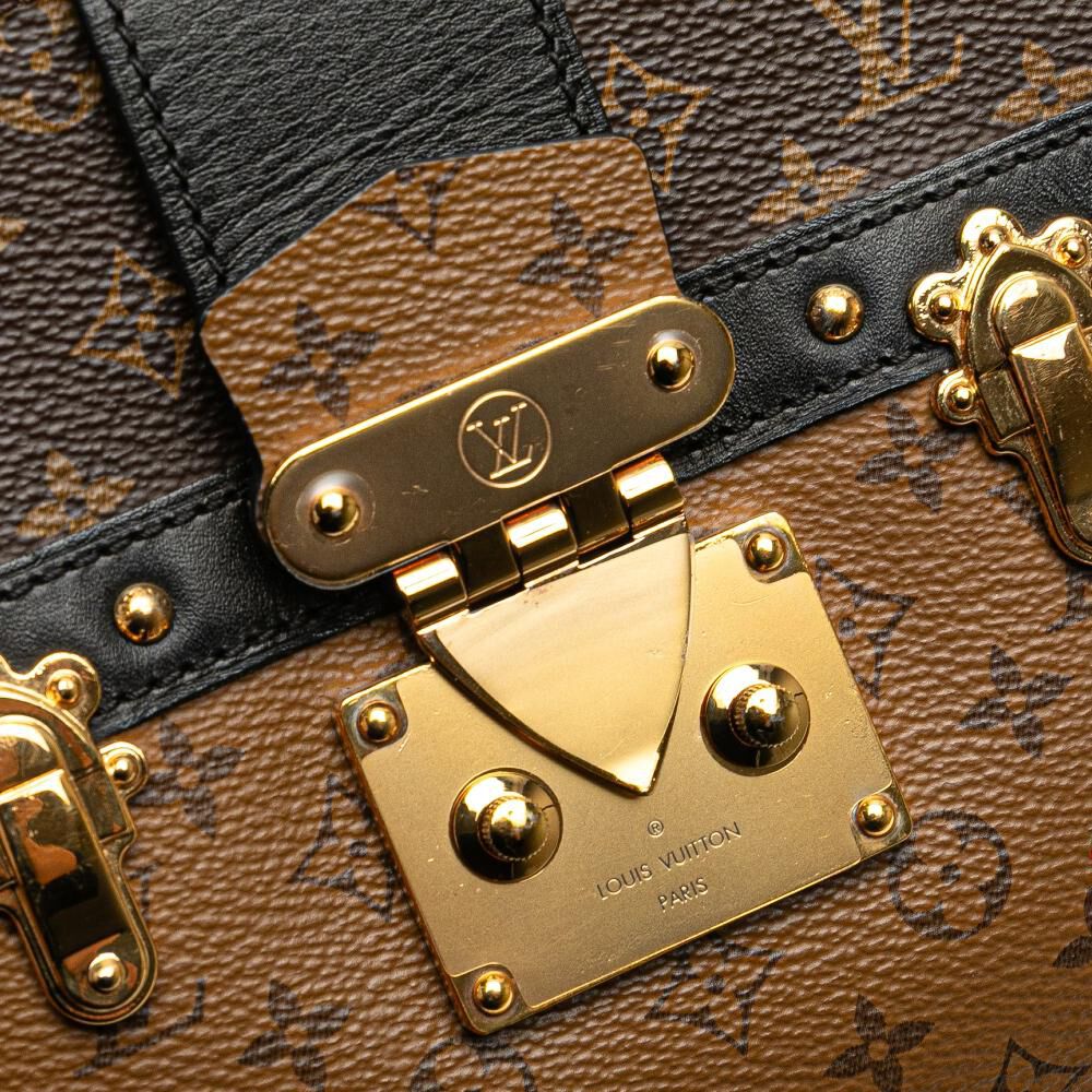 Louis Vuitton Clutch