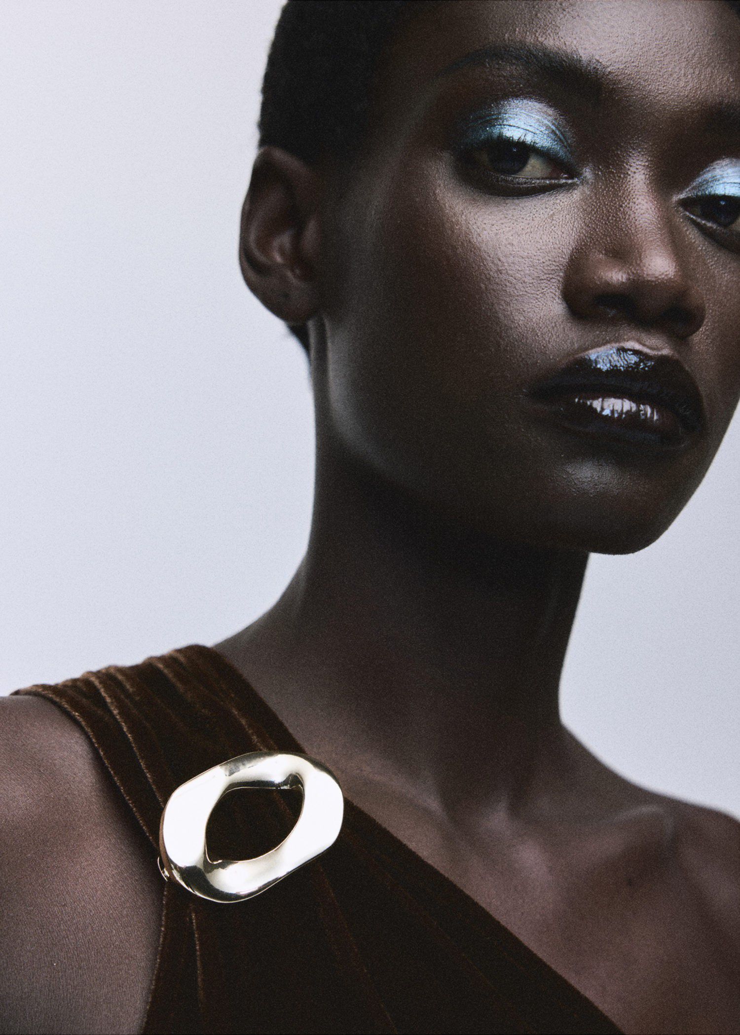 Velvet jumpsuit with metallic detai