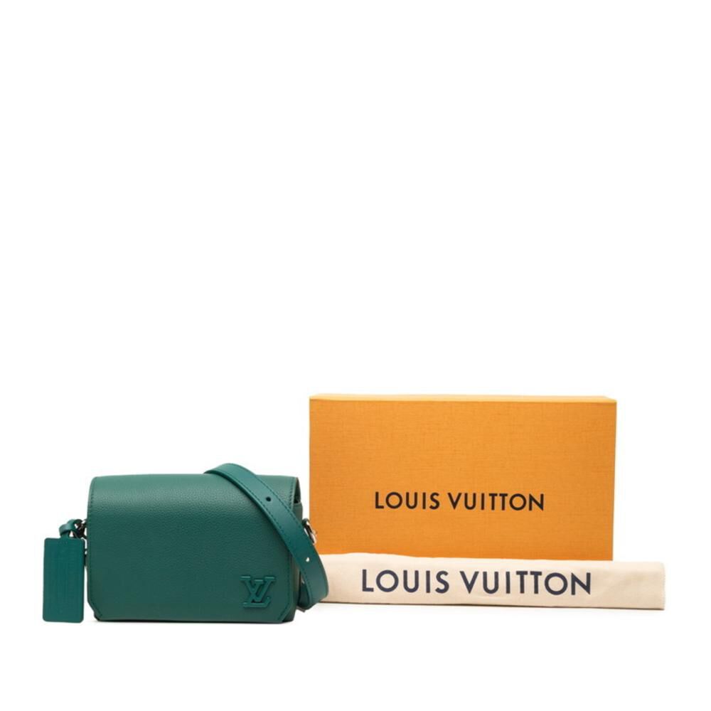 Louis Vuitton Shoulder Bags