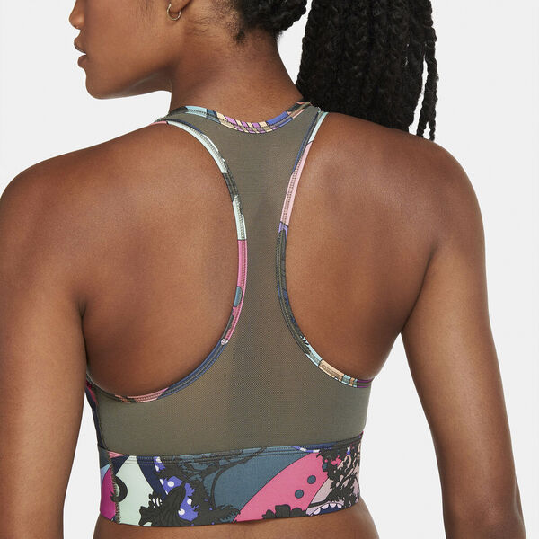 Swoosh Icon Clash - Sports-BH.