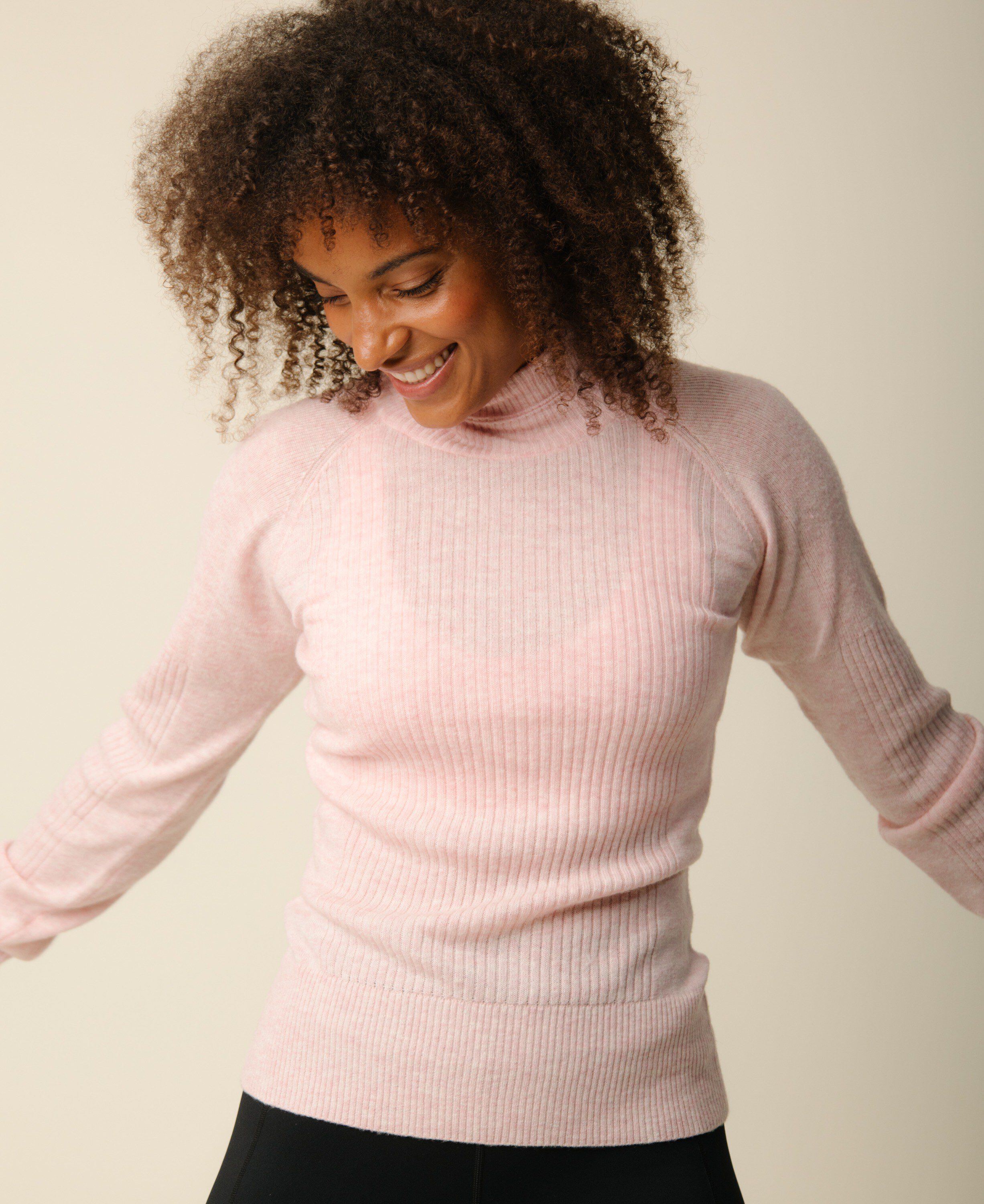 Vilda turtleneck cashmere blend sweater - Blush