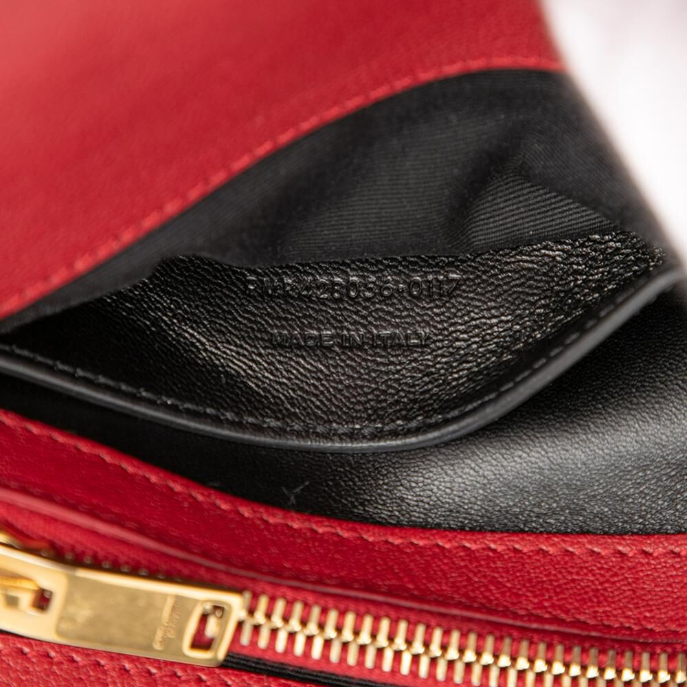 Yves Saint Laurent Shoulder Bag