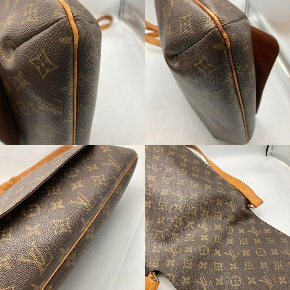 Louis Vuitton Shoulder Bags