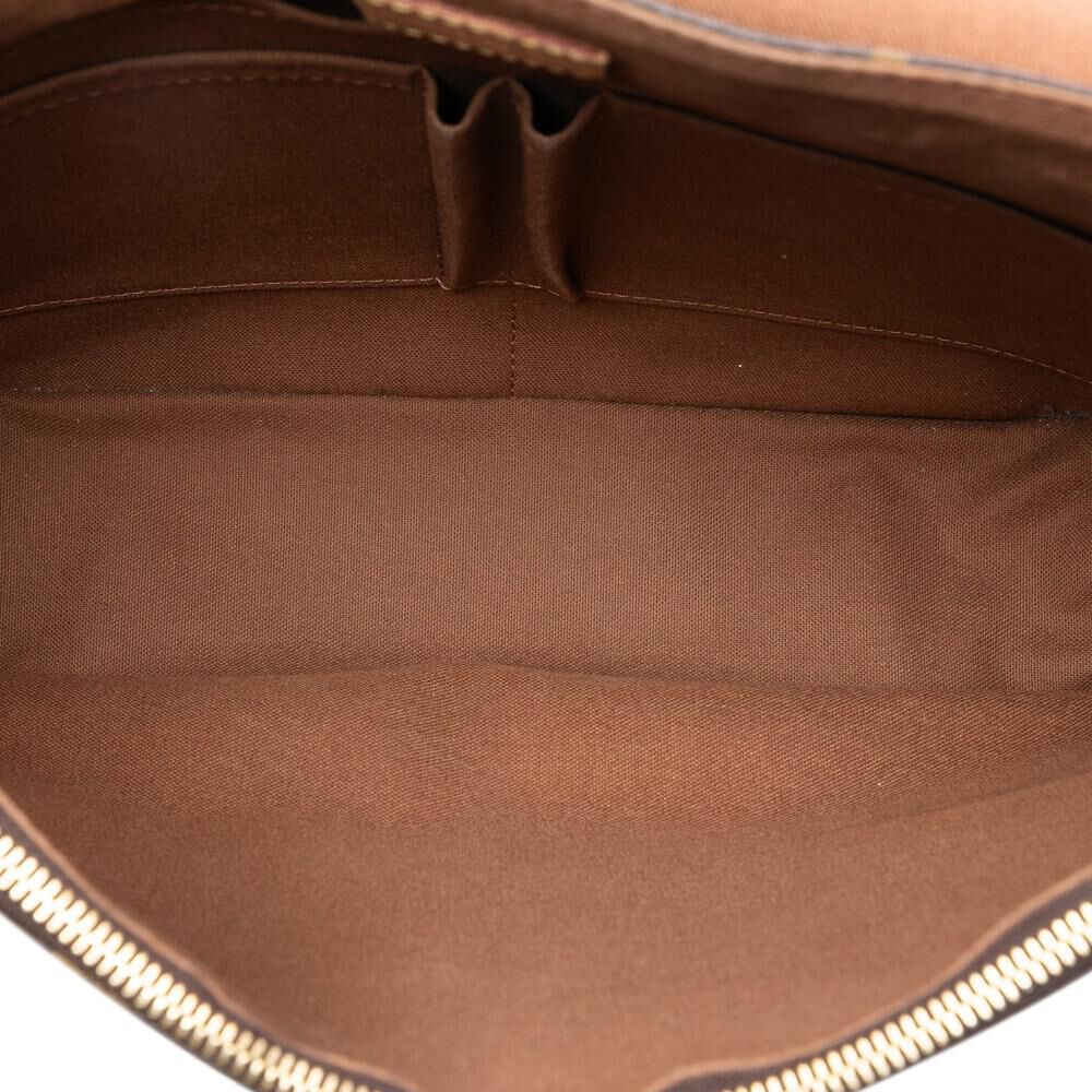 Louis Vuitton Beaubourg