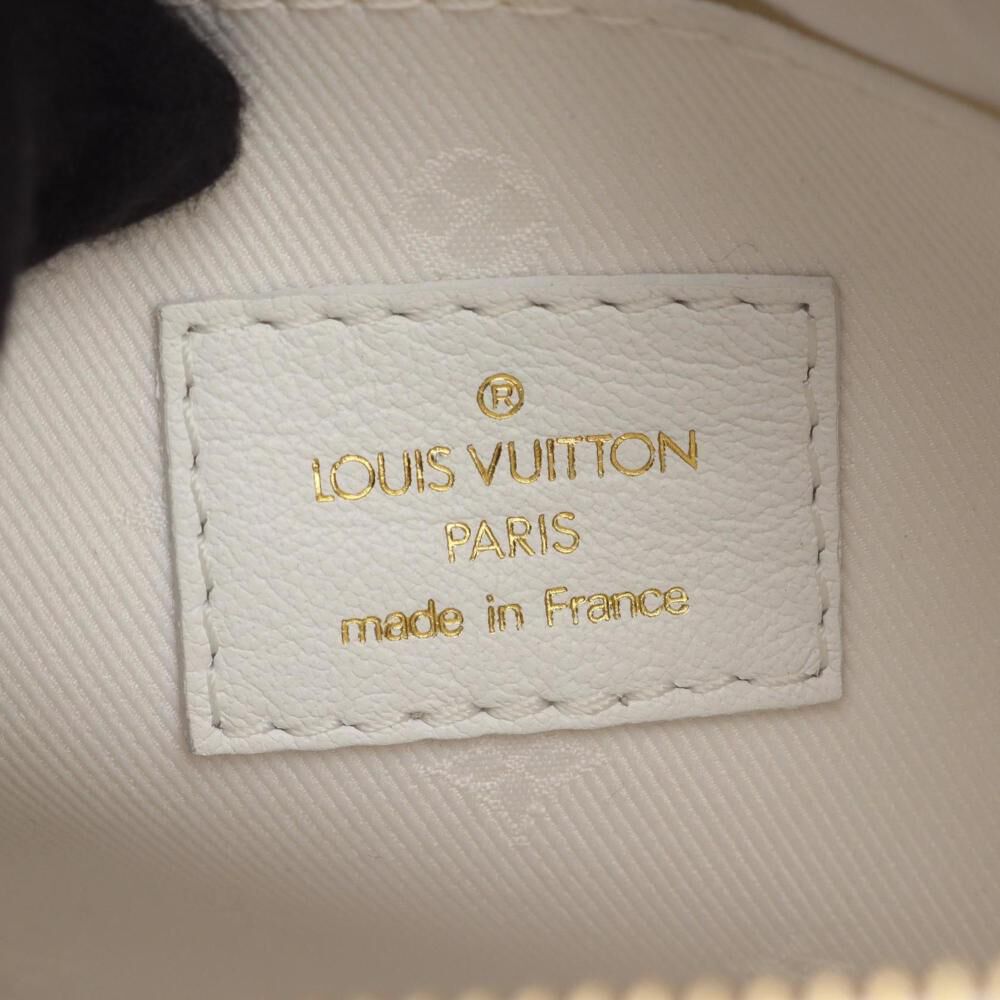 Louis Vuitton Shoulder Bags