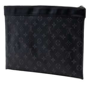 Louis Vuitton Clutch