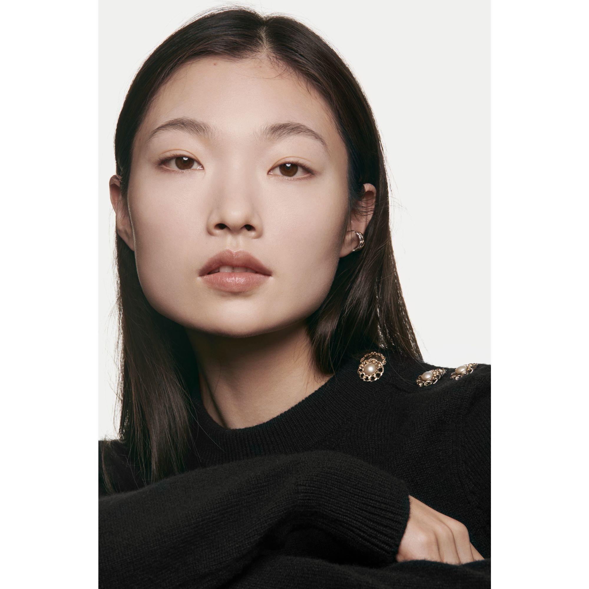 ENSARTET UDSTR&Aring;LING FUGT.