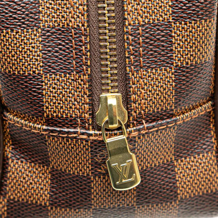 Louis Vuitton Trousse Toilette