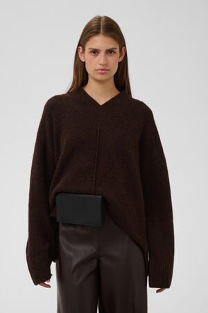 SLBean V-Neck Pullover