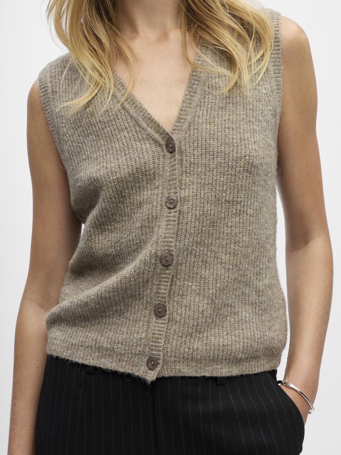 OBJDIANA RE V-NECK KNIT VEST NOOS