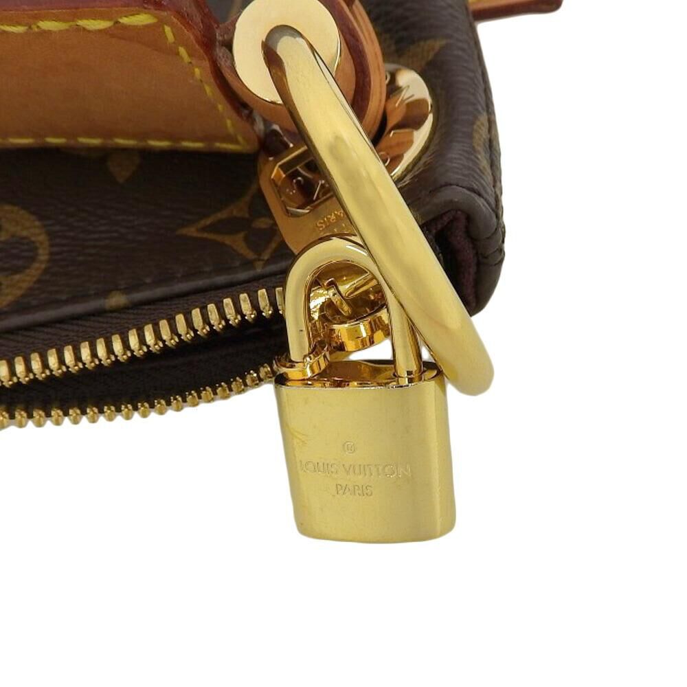 Louis Vuitton Shoulder Bags